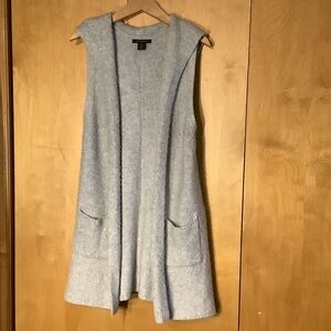 Tahari gray open front, hooded, tunic length cardigan, size large